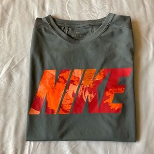 GREY NIKE DRI-FIT YOUTH L T-SHIRT